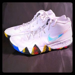 Nike Kyrie Irving Basketball Shoes